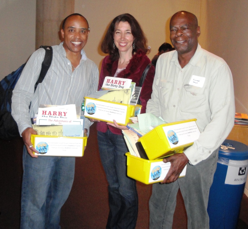 Mark, Suzanne and Richard Reward Their Students