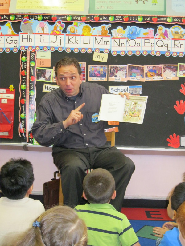A Cat in Paris voice over actor visits PS 124 in Brooklyn!